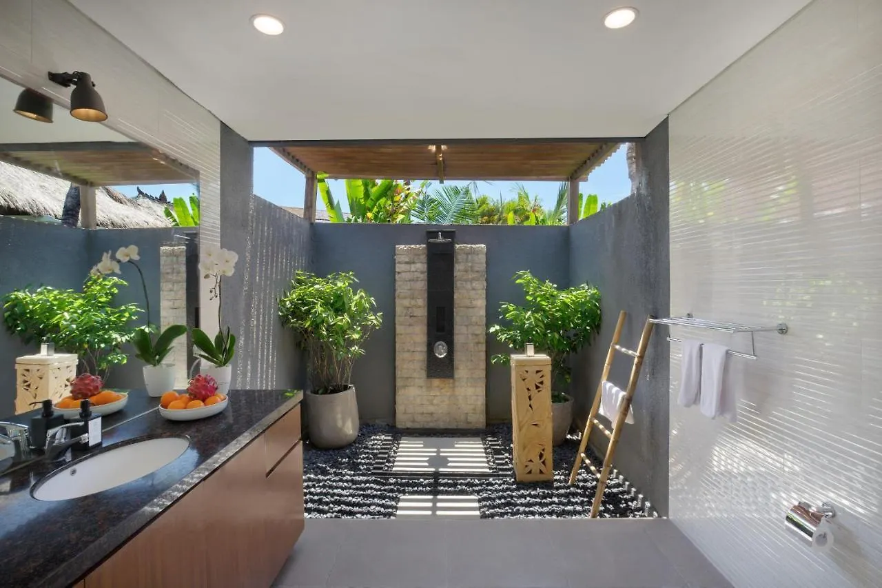 Big Private 11 Bed, 12,5 Bath, Rosefield Villa With Pool, Close To The Beach Canggu
