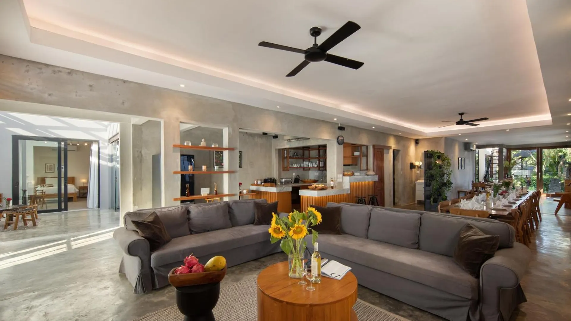 Big Private 11 Bed, 12,5 Bath, Rosefield Villa With Pool, Close To The Beach Canggu   Canggu (Bali)