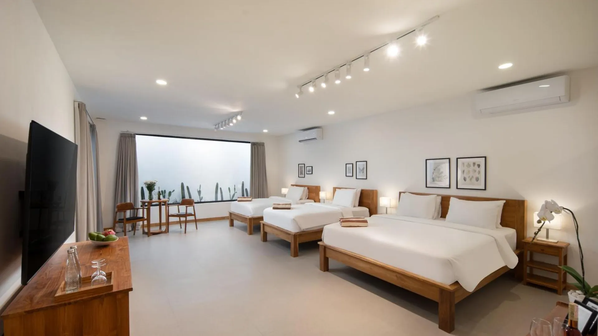 Big Private 11 Bed, 12,5 Bath, Rosefield Villa With Pool, Close To The Beach Canggu