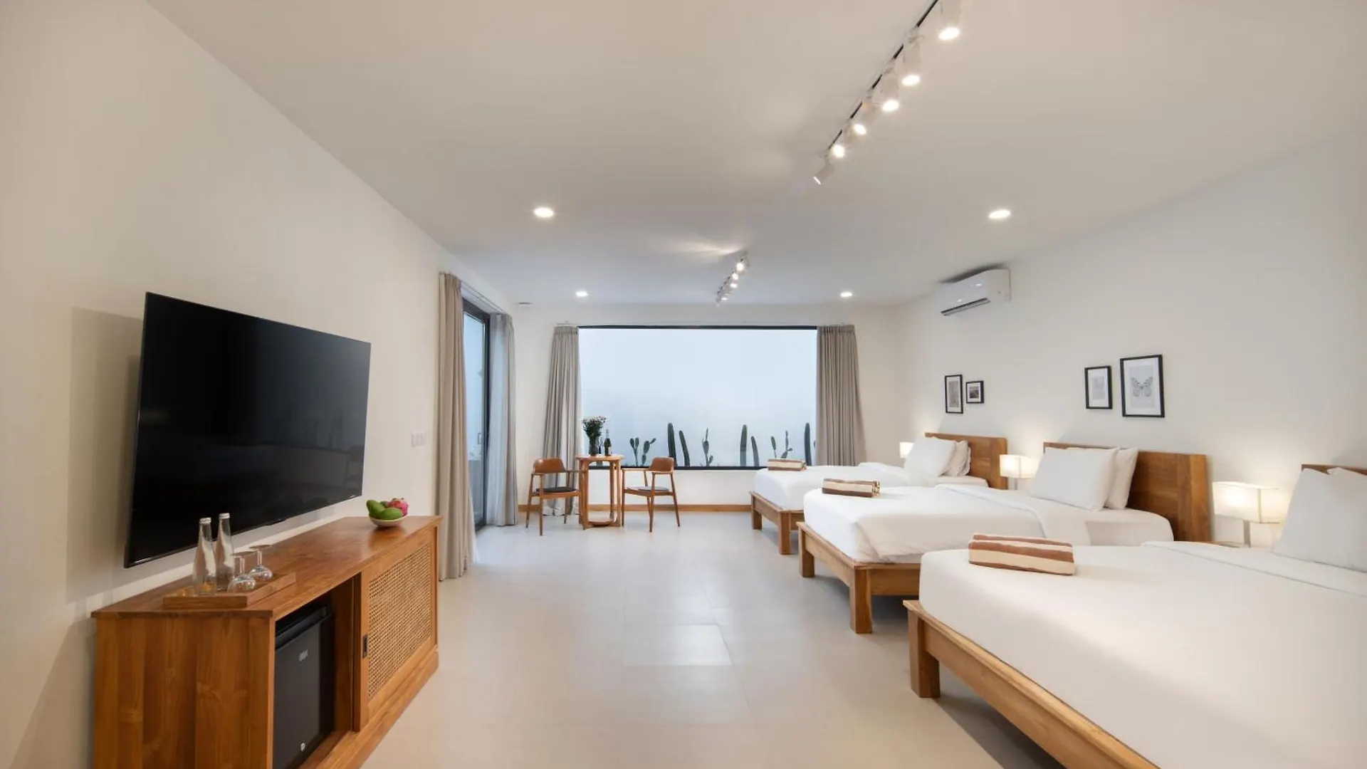 Big Private 11 Bed, 12,5 Bath, Rosefield Villa With Pool, Close To The Beach Canggu  Indonesia