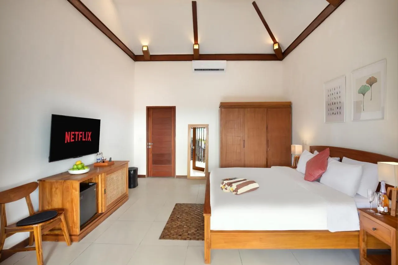 Big Private 11 Bed, 12,5 Bath, Rosefield Villa With Pool, Close To The Beach Canggu  0*, Canggu (Bali)